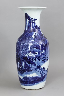 Lot 15 - Chinesische Porzellanvase