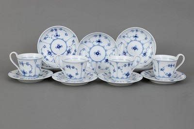 Lot 227 - 4 ROYAL COPENHAGEN Porzellan Teebecher