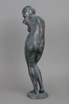Lot 1838 - Victor Heinrich SEIFERT (1870-1953) Bronzefigur "Trinkende"