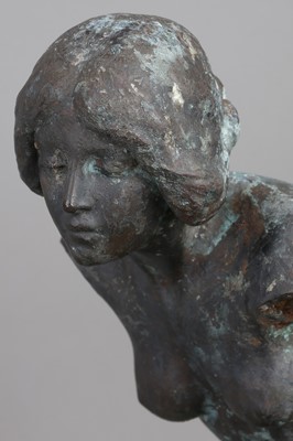 Lot 1838 - Victor Heinrich SEIFERT (1870-1953) Bronzefigur "Trinkende"