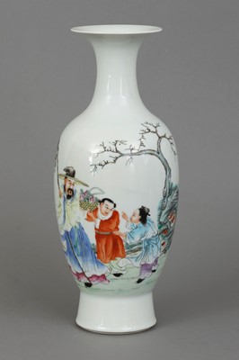 Lot 10 - Chinesische Porzellanvase