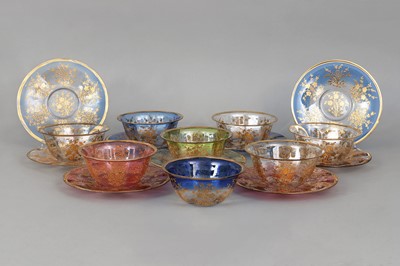 Lot 403 - 8 Glas Kompottschalen auf Untertellern