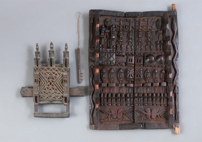 Lot 1096 - Afrikanische Holztür der Dogon, Mali