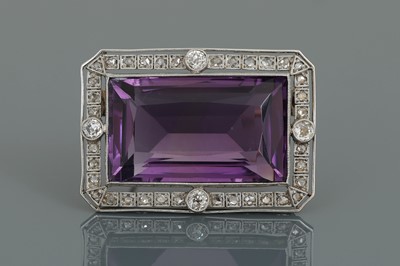 Lot 890 - Amethyst Brosche der 1920er Jahre