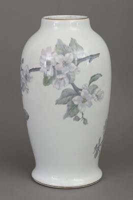 Lot 280 - ROSENTHAL Porzellanvase