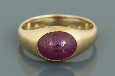 Lot 975 - Bandring mit Rubin Cabochon