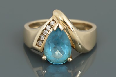 Lot 939 - Ring mit Blautopas