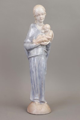 Lot 483 - PETER SCHARWITZ (1890-1940) Terrakottafigur "Madonna mit Kind"