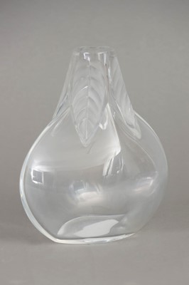 Lot 519 - LALIQUE (France) Glasvase "Osumi"