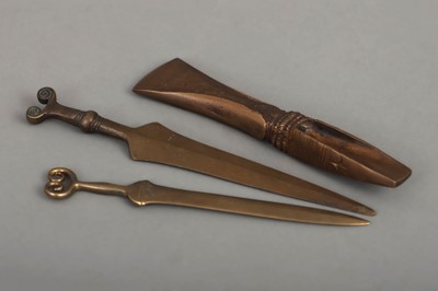 Lot 1371 - 3 Repliken nordischer bronzezeitlicher Waffen