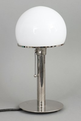 Lot 2089 - TECNOLUMEN WG24 Bauhaus Tischlampe