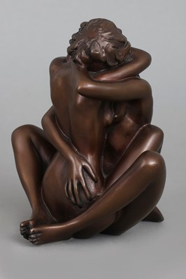 Lot 1843 - ERWIN SCHINZEL Bronzefigur "Innige Umarmung" (1990)