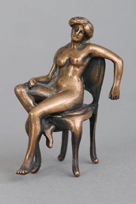 Lot 1882 - Wiener Bronze "weiblicher Akt auf Stuhl"