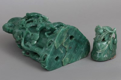 Lot 94 - Chinesisches Jade-Deckelgefäß