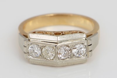 Lot 717 - Diamant-Ring, um 1930