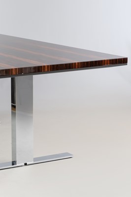 Lot 240 - Walter KNOLL "EXEC-V" Schreibtisch
