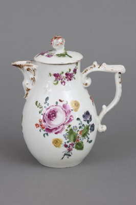 Lot 746 - MEISSEN Porzellankännchen