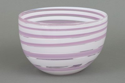 Lot 1055 - ORREFORS Glasschale