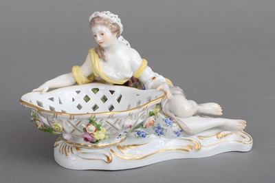 Lot 839 - Figürlische MEISSEN Porzellansaliere