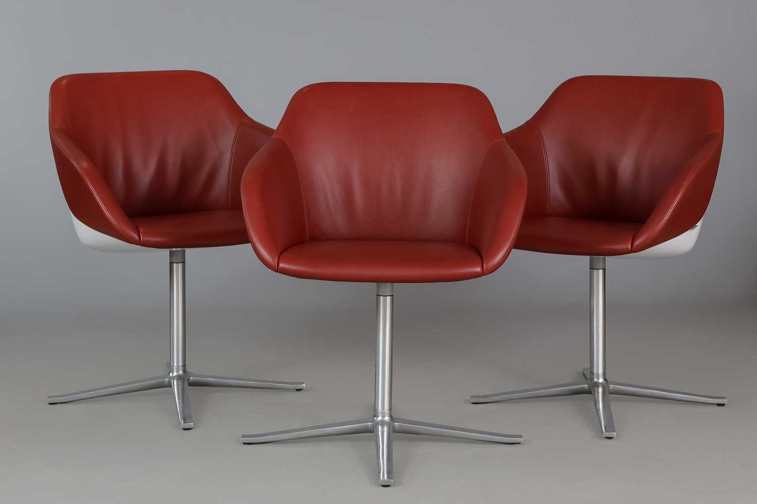 Lot 254 - 3 Walter KNOLL ¨BOB¨ Sessel