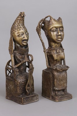 Lot 1221 - Paar afrikanische Gelbguss-Figuren der Yoruba, Nigeria (Benin), ¨Königspaar¨