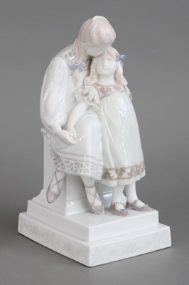 Lot 911 - ROYAL COPENHAGEN Porzellanfigur "Geschwisterliebe"