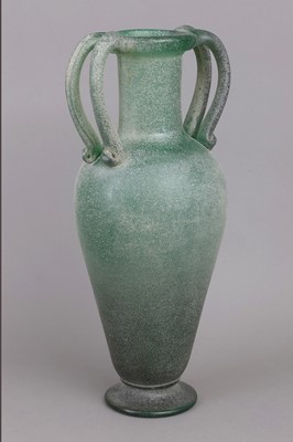 Lot 1045 - Glas Amphorenvase in Scavo Technik