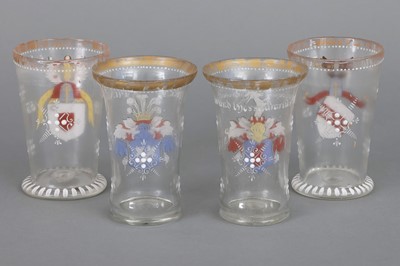 Lot 1061 - 4 Fritz HECKERT (Petersdorf) Historismus Trink-/Wappenbecher im Stile des 15. Jahrhunderts