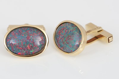 Paar Manschettenknöpfe mit Opal