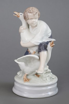 Lot 926 - ROYAL COPENHAGEN Porzellanfigur "Gänsedieb"