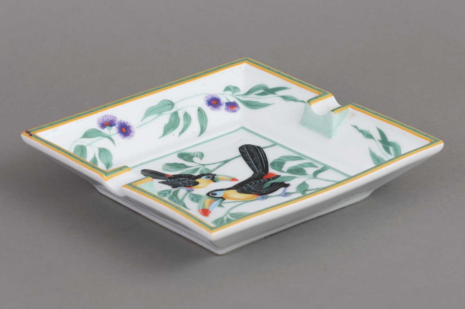 Lot 779 - HERMÈS Porzellan-Aschenbecher