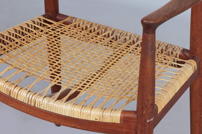 Lot 296 - HANS J. WEGNER JH 501 Mid-century Teakholz Stuhl