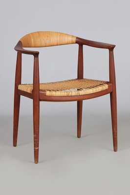 Lot 296 - HANS J. WEGNER JH 501 Mid-century Teakholz Stuhl