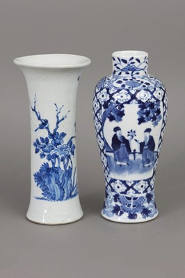 Lot 5 - 2 chinesische Porzellan Vasen