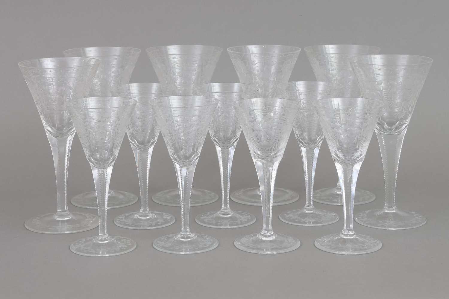 Lot 1033 - 13 MOSER (Karlsbad) Weinkelche "Maharani"