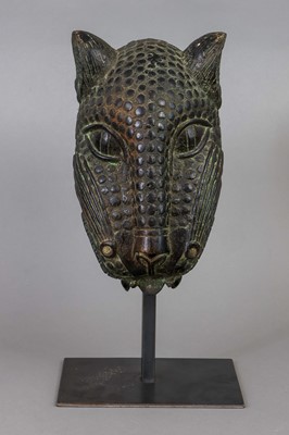 Lot 1132 - Afrikanische Bronze Tiermaske