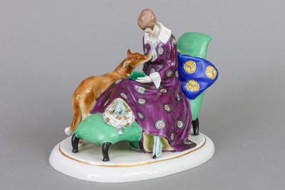 Lot 907 - WILHELMFELS Porzellanfigur "Lesende Dame mit Barsoi"