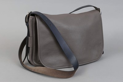 Lot 1111 - HERMÈS Barda Umhängetasche / Messenger bag