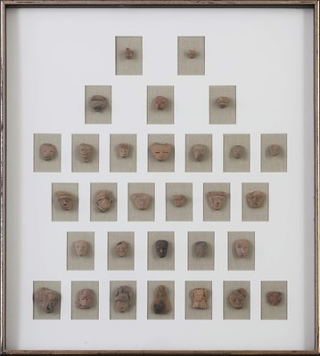 Lot 225 - Sammlung Terrakotta Votiv-Köpfe und Figuren