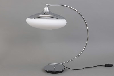 Lot 507 - Tischlampe im Bauhaus-Stil