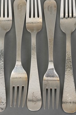 Lot 600 - JOSEF ARNOLD (Hamburg) Silber Menübesteck mit Vorlegeteilen