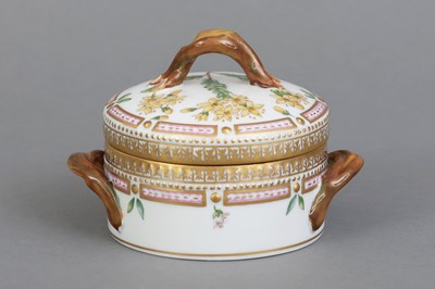 Lot 1107 - ROYAL COPENHAGEN Porzellan-Zuckerdose