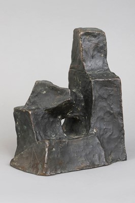 Lot 1859 - FRITZ WOTRUBA Bronzefigur "Sitzende" (1952/1972)