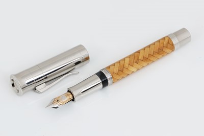 Lot 1460 - Graf von FABER-CASTELL Luxus Füllfeder "Indian Satinwood"