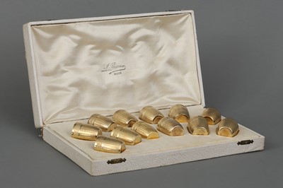 Lot 659 - 12 vergoldete Silber Schnapsbecher