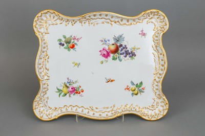 Lot 802 - Großes MEISSEN Porzellantablett