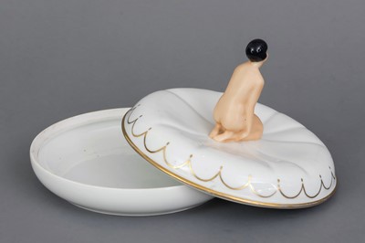 Lot 1044 - Große LIMOGES (Frankreich) Deckeldose