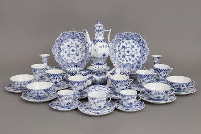 Lot 887 - ROYAL COPENHAGEN Kaffee- und Teeservice