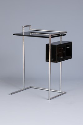 Lot 371 - Eileen GRAY Frisiertisch "E-1027, Petit Coiffeuse"