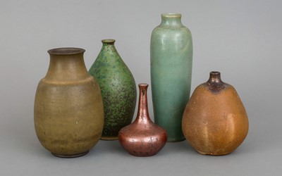 Lot 1175 - 5 diverse Künstlerkeramik-Vasen